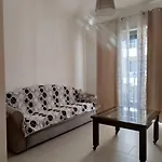 Comfortable Apartment, Stunning Views Avlonya