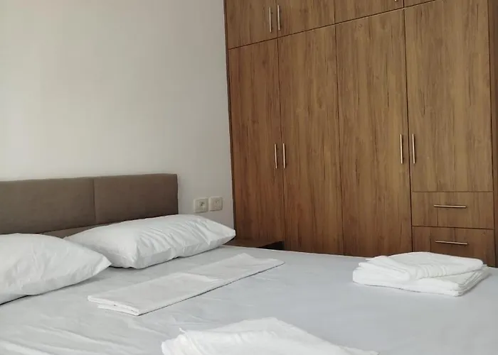 Comfortable Apartment, Stunning Views